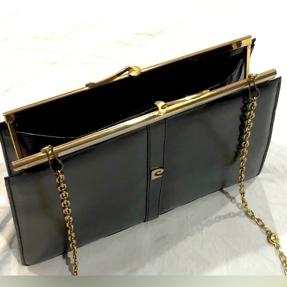 🛍VINTAGE black leather kiss lock chain clutch/purse size 9x7 great condition - Picture 2 of 15